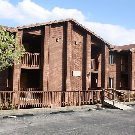 Table Rock Resorts At Indian Point Branson Exterior foto